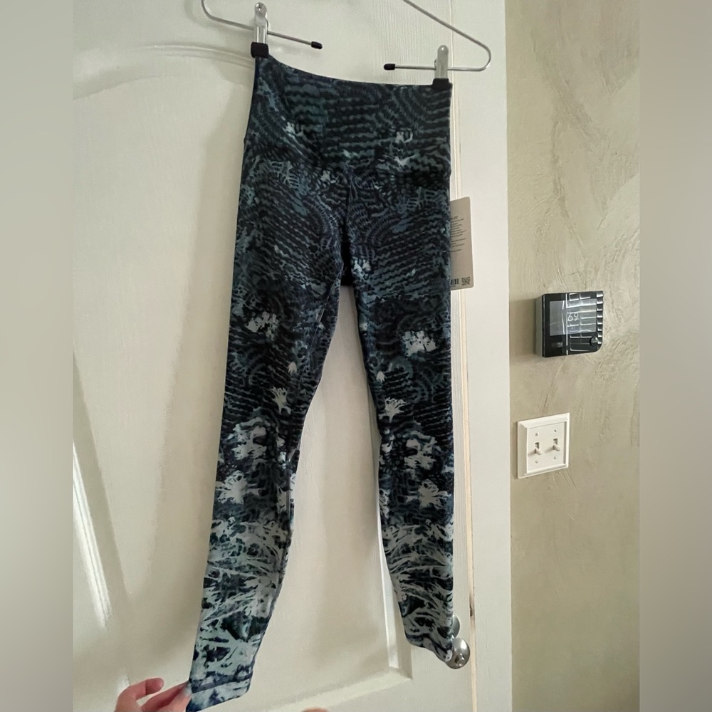 NWT Lululemon Align Leggings